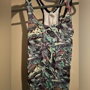 Lululemon athletic top